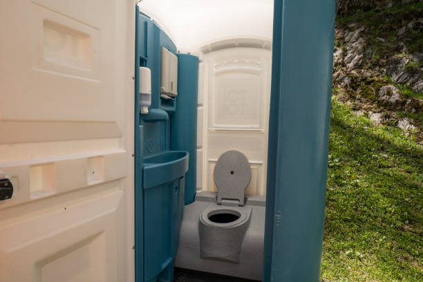 Best Porta potty rental near me  in Arlington, OH